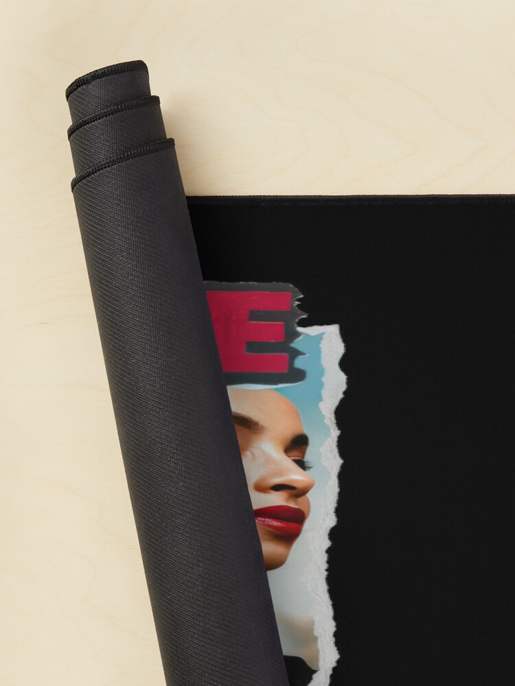 urdesk mat rolltall portrait750x1000 25 - Sade Store