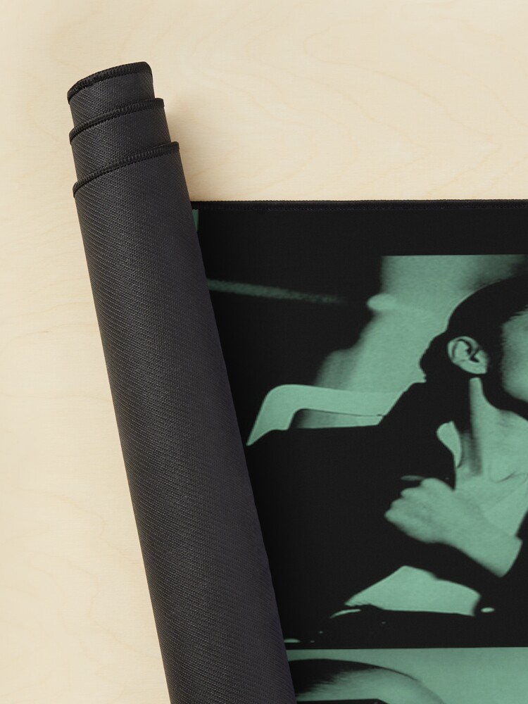 urdesk mat rolltall portrait750x1000 28 - Sade Store